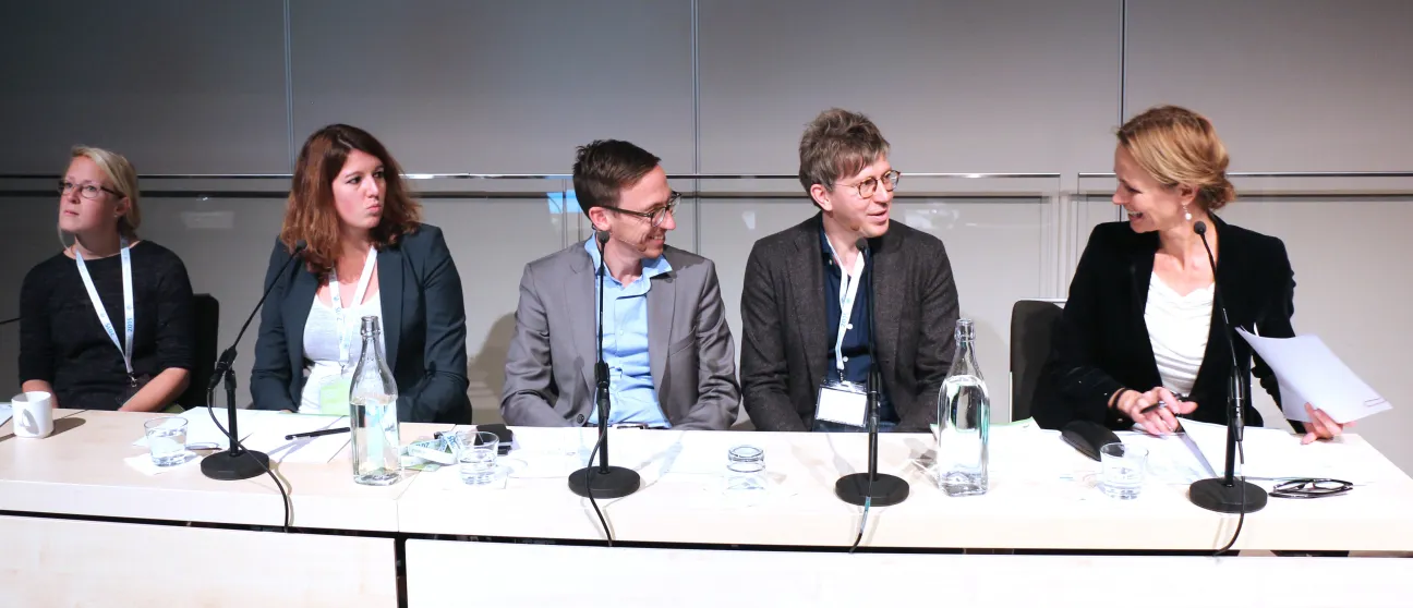 past ESCAIDE image 24