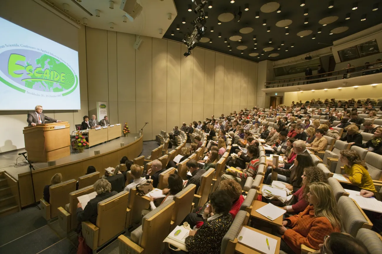 past ESCAIDE image 47