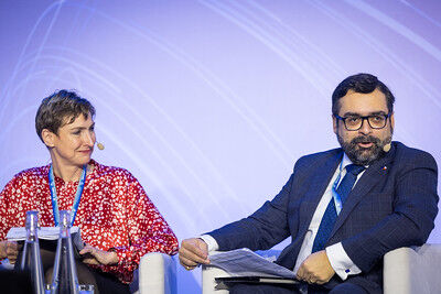 Plenary at ESCAIDE 2025