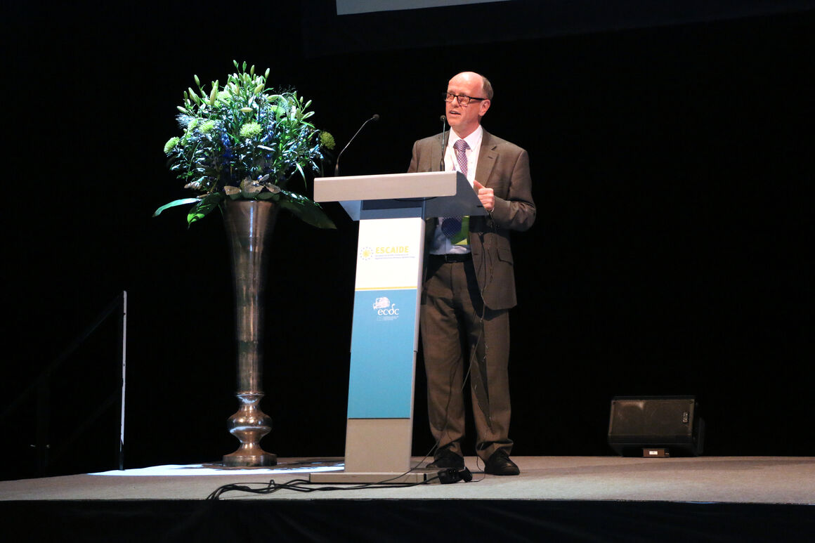 past ESCAIDE image 29