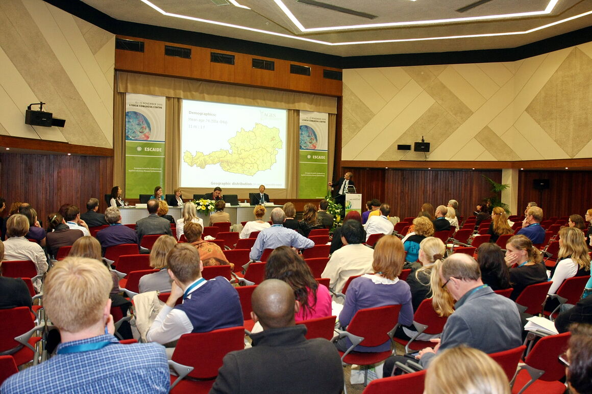 past ESCAIDE image 42