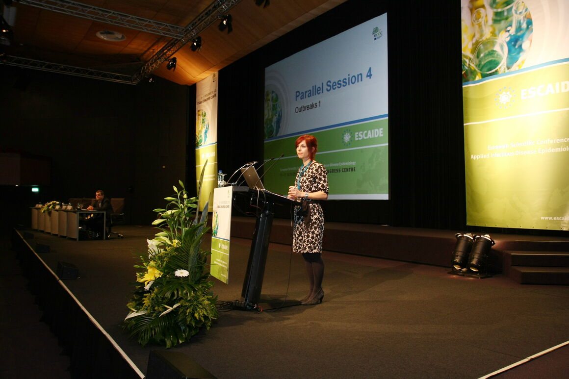 past ESCAIDE image 44